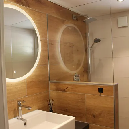 Separates Speicherhaeusle Auf Dem Hasenhof Mit Eigener Terrasse Mit Grill, Kachelofen, Wlan